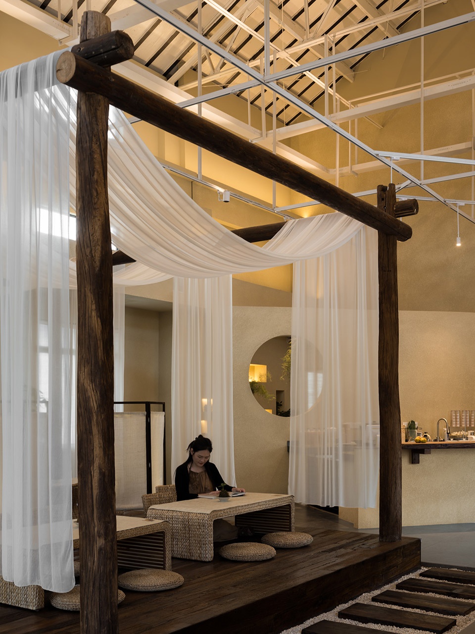A New Chinese Tea Drinking Space Reconstructed from an Old Plant by Atelier D Y