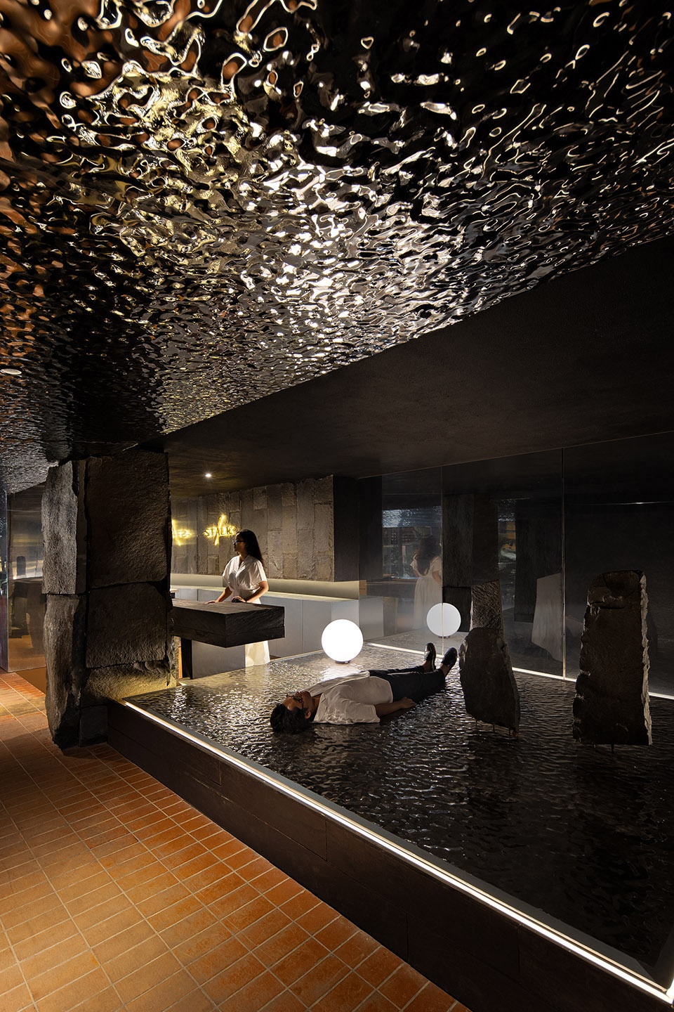stalk tree hugger bar by radar architects