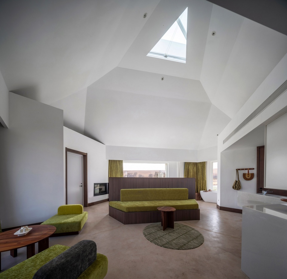 straybirds suji prairie by studio qi
