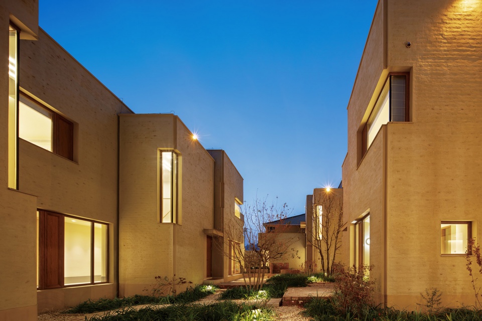 the long circle bb by nomos architects