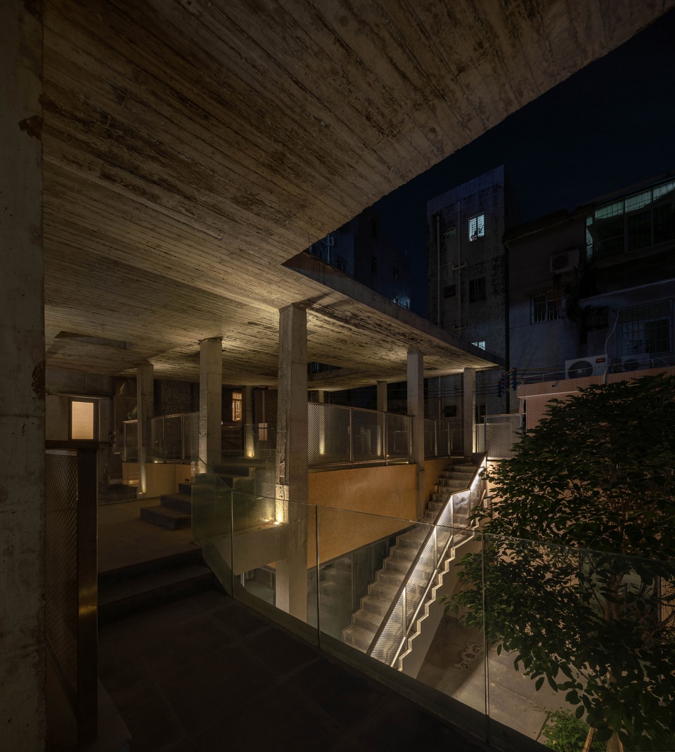A Hamlet within the urban village China by TAO