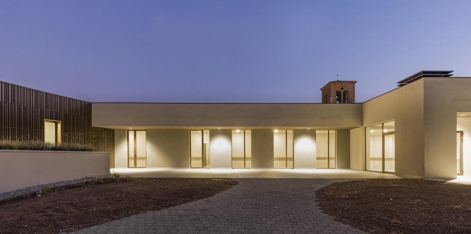 new multi service care centre by studio capitanio architetti