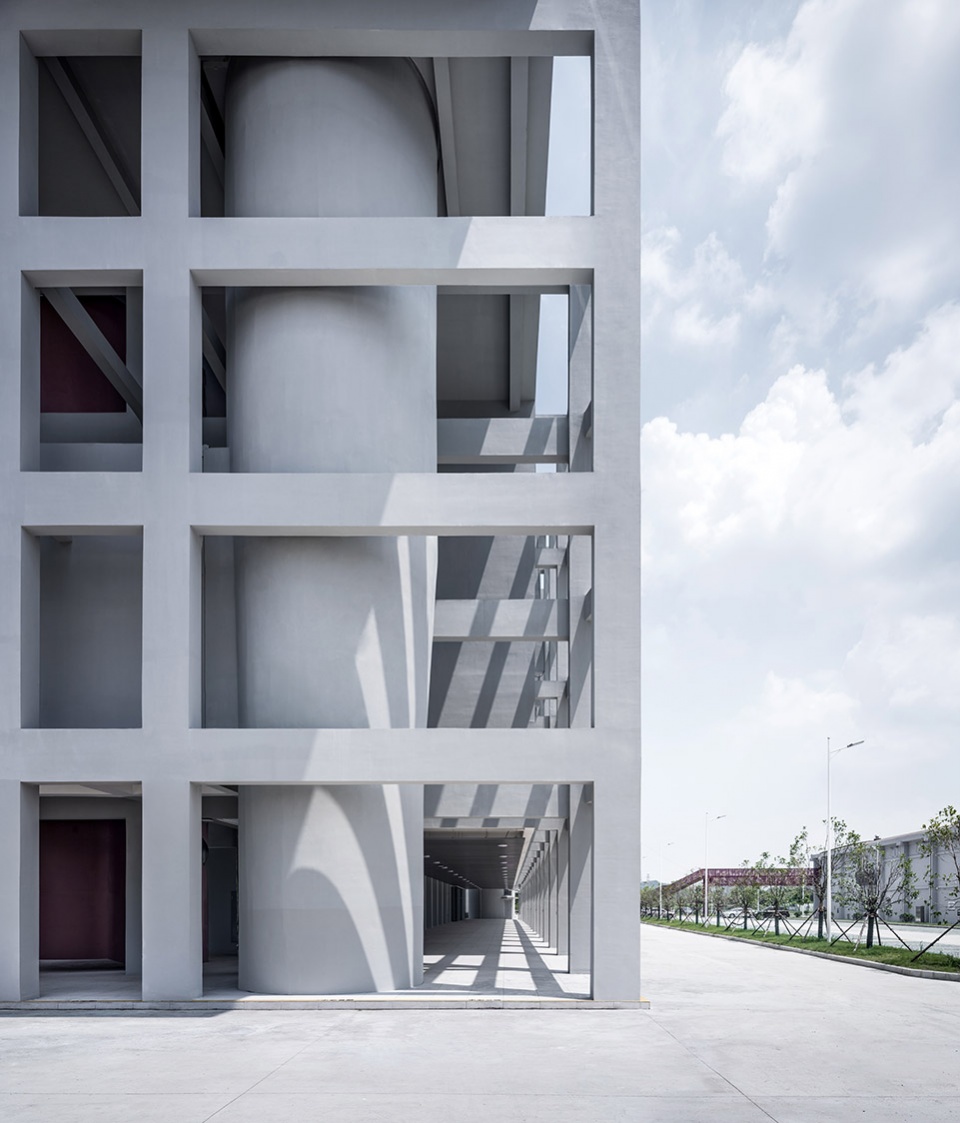 jiangning grain warehouse by azla