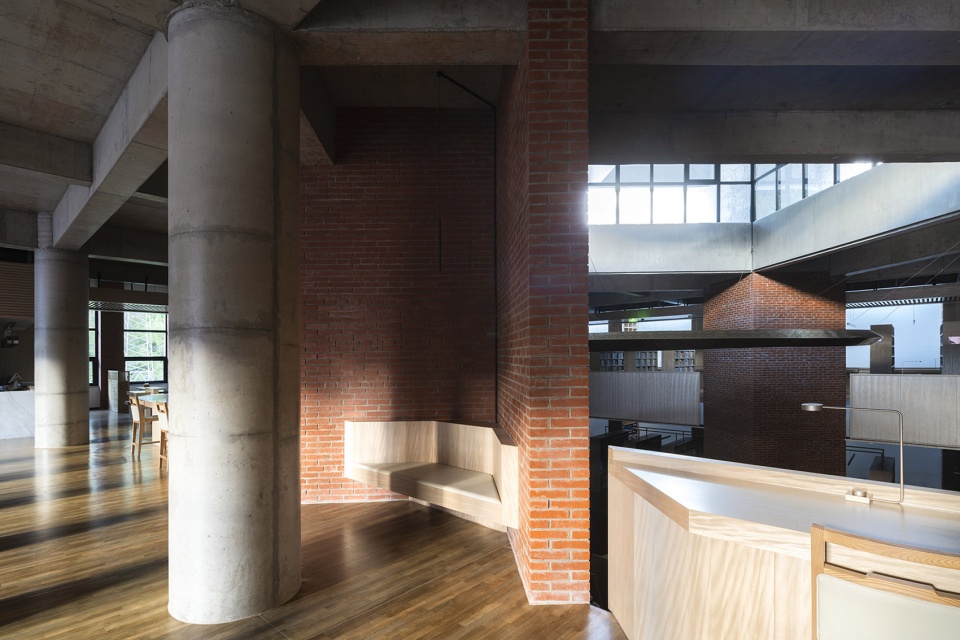 deba library by rong zhaohui studio zradi