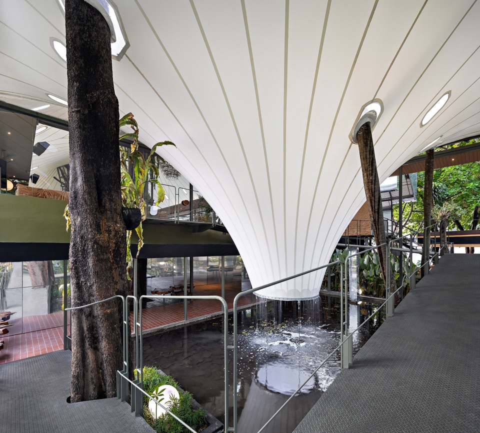 stalk tree hugger bar by radar architects