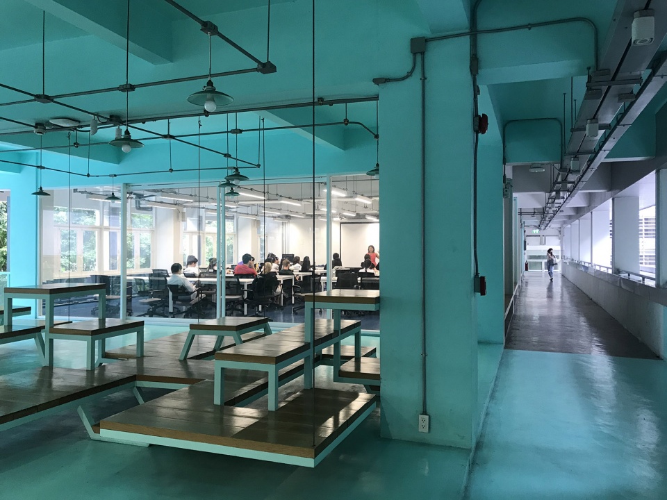 Bangkok University Interior Renovation by Imaginary Objects Hypothesis