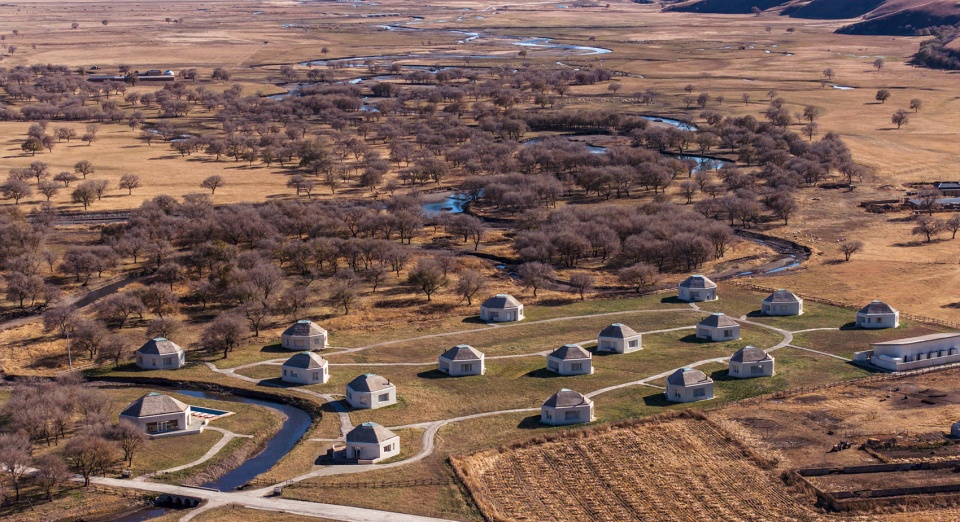 straybirds suji prairie by studio qi