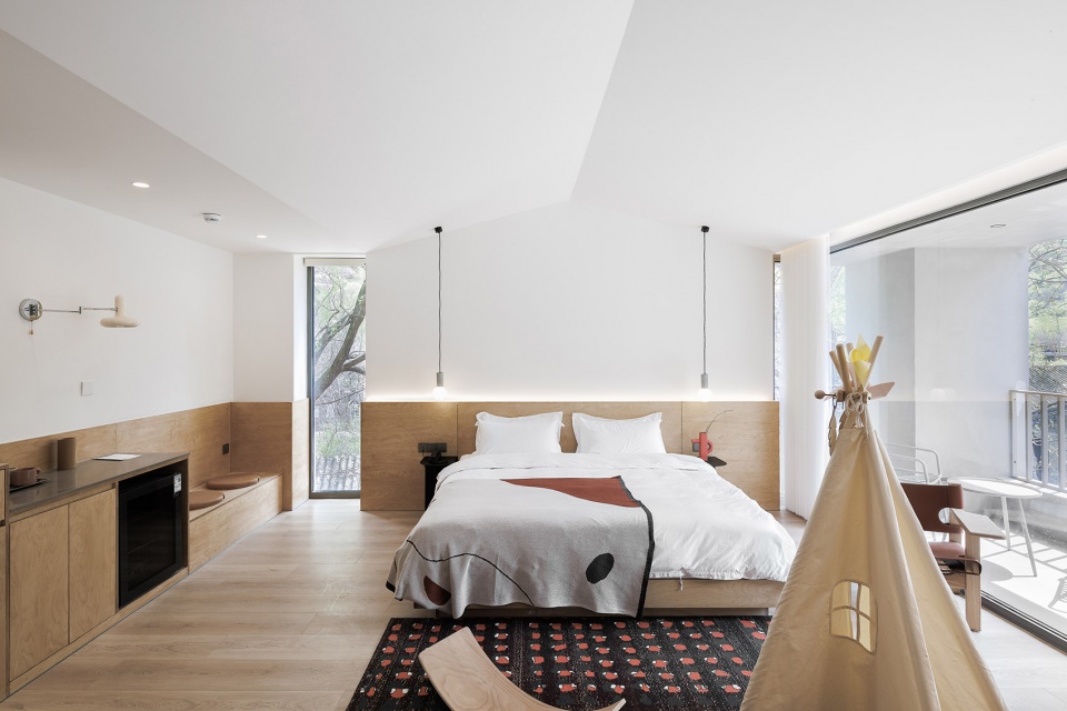 Wander Hotel Renovation Design China by Fon Studio