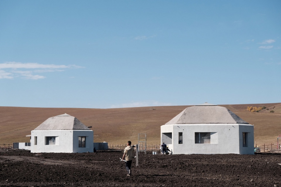 straybirds suji prairie by studio qi