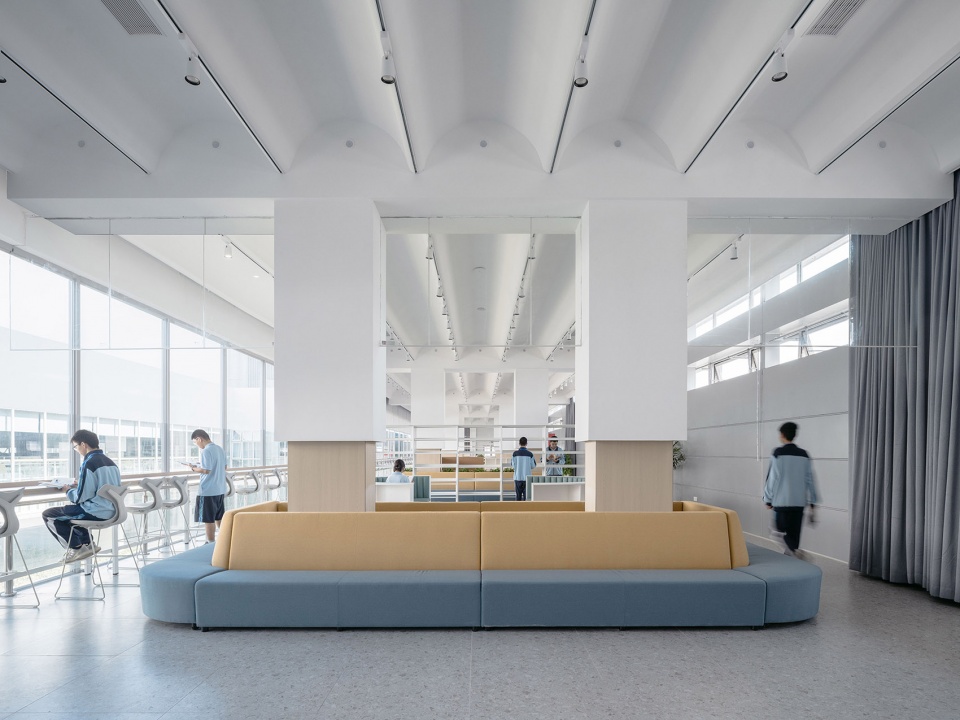 Ningbo Gulin Vocational High School by ARCHIS Design Studio