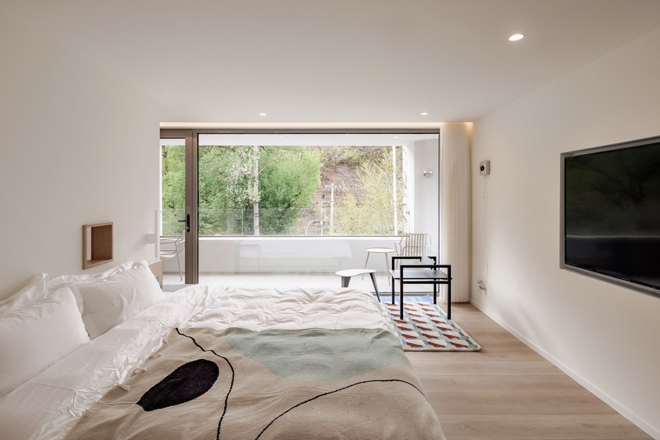 Wander Hotel Renovation Design China by Fon Studio