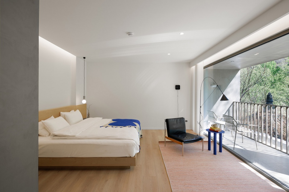 Wander Hotel Renovation Design China by Fon Studio