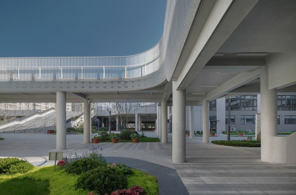 xian gaoxin no 1 high school expansion and social shared car park construction project
