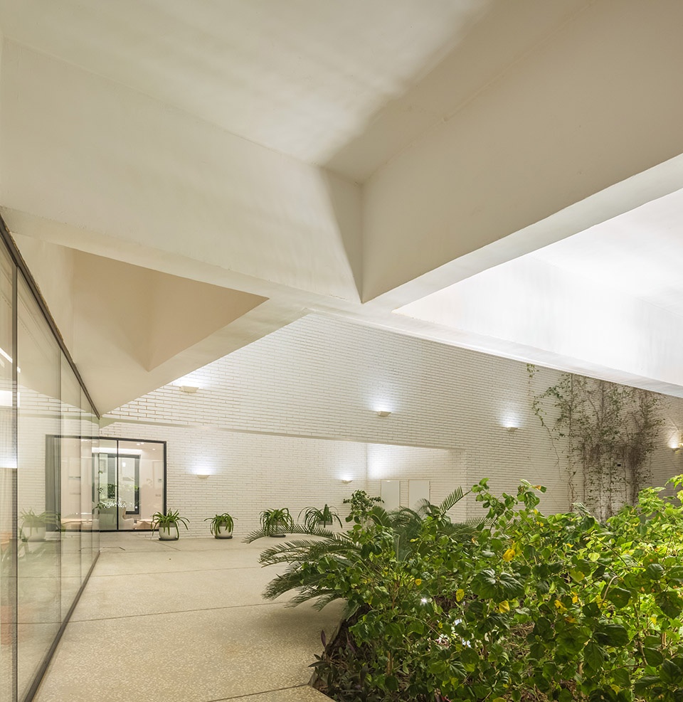 Tent House by TAEP AAP