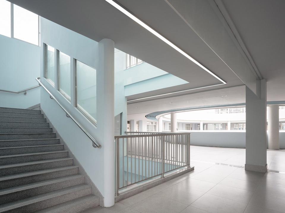 Ningbo Gulin Vocational High School by ARCHIS Design Studio