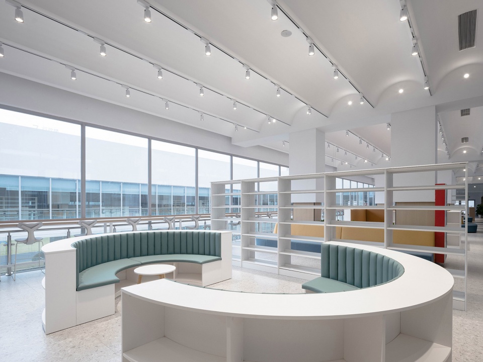 Ningbo Gulin Vocational High School by ARCHIS Design Studio