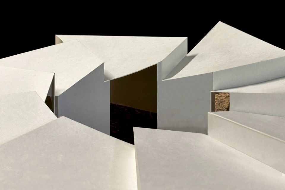 Infinity Courtyard is located in the center ©HAS design and research