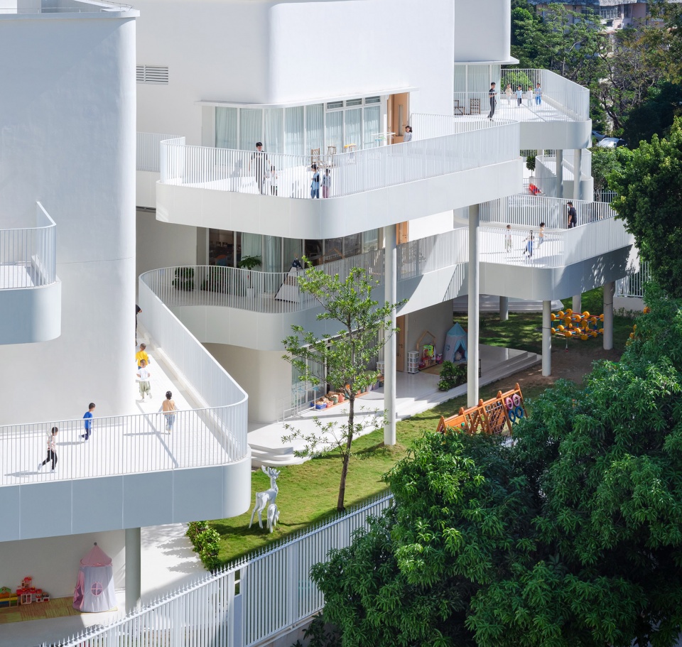 kindergarten of museum forest by atelier apeiron bwr