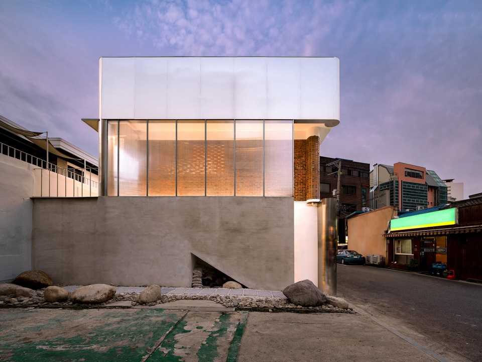 8323 layers of space by sukchulmok studio