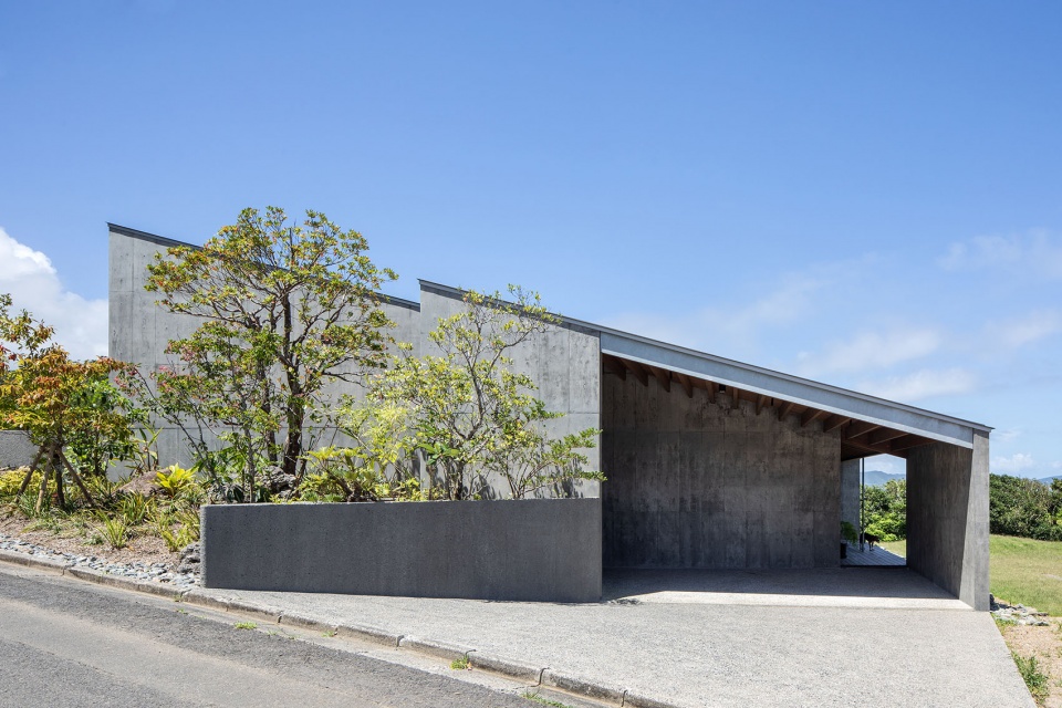 House in toguchi Sakai Architects