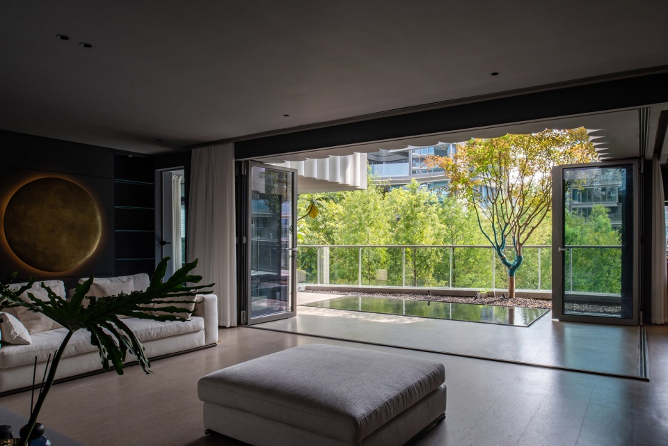 black and white residence by studio dotcof