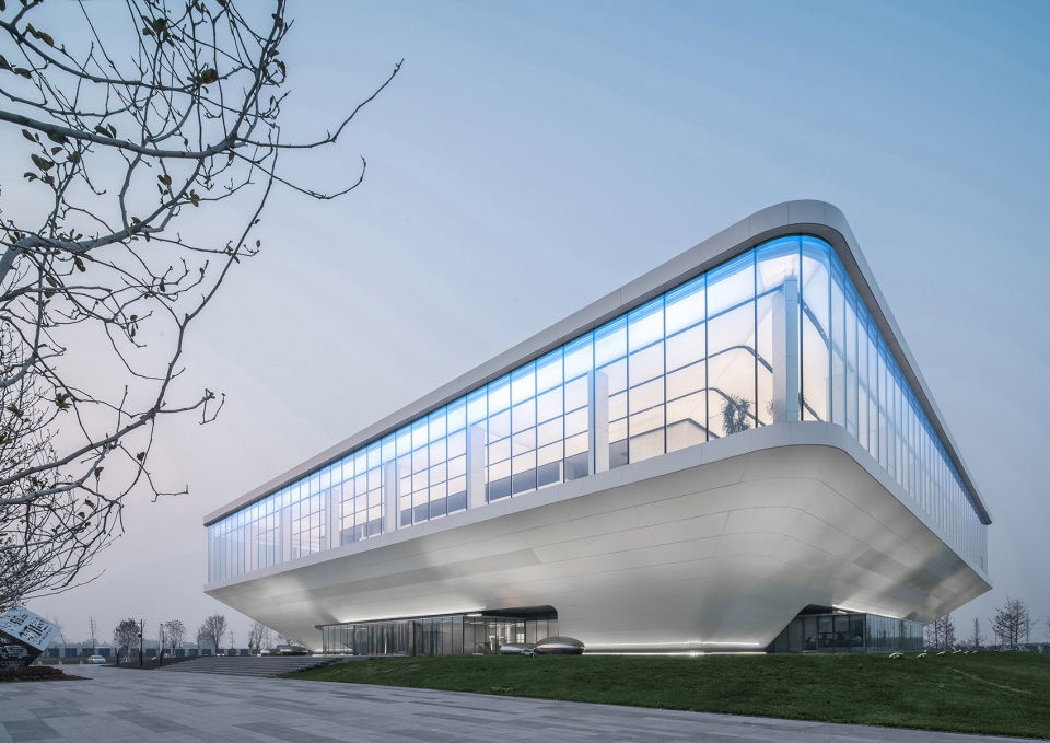 Promotion Center of High Tech Park China by Yunchao Xu Atelier Apeiron SZAD
