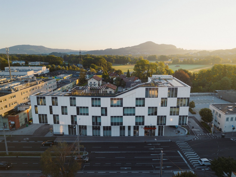 mb 110 bierbrunnen by lechner lechner architects
