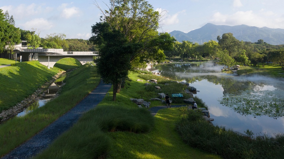 phase i demonstration section of xili ecological belt by hope design