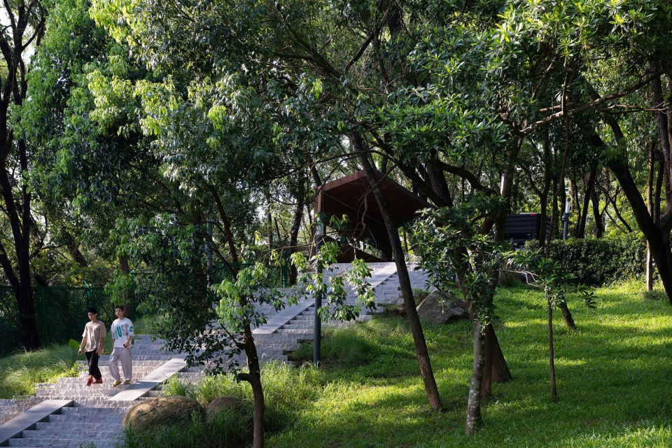 phase i demonstration section of xili ecological belt by hope design