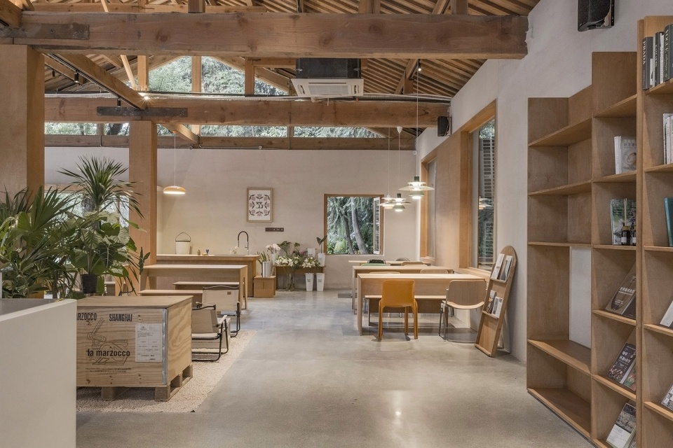 33 coffee by hill architecture