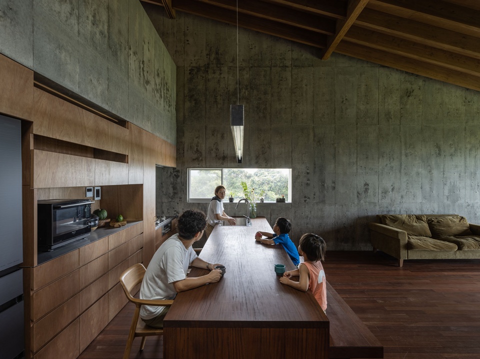 House in toguchi Sakai Architects