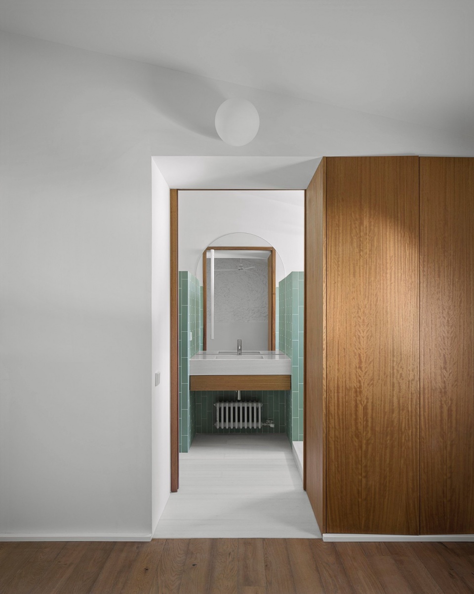weekend house in puigmolto by arame studio