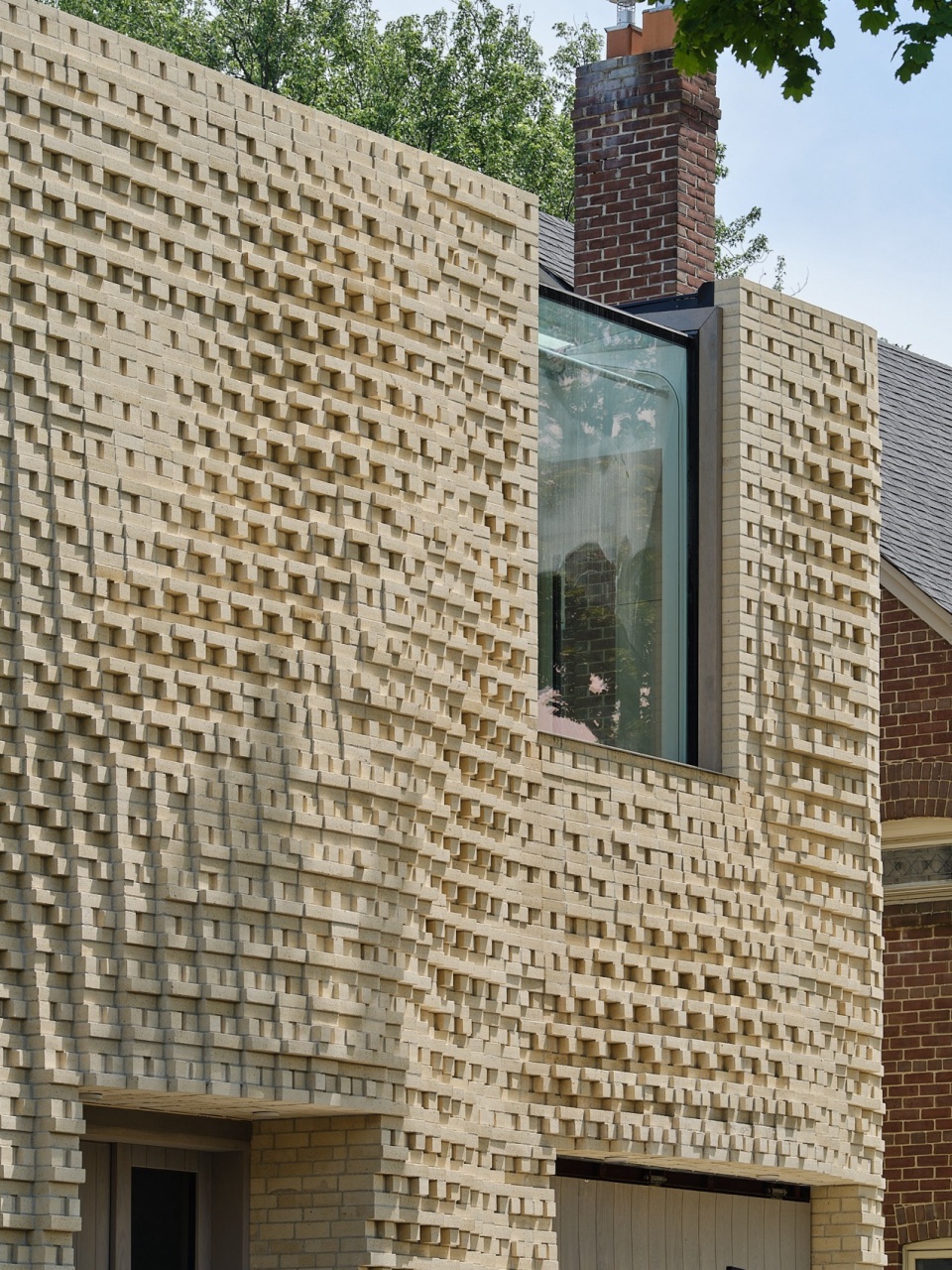 canvas house by partisans
