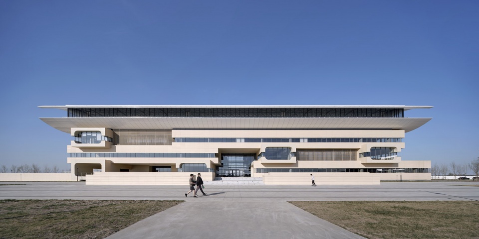 The new library and the school gate of CAUC by Original Design Studio TJAD
