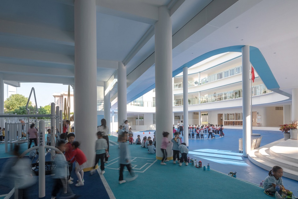 kindergarten of museum forest by atelier apeiron