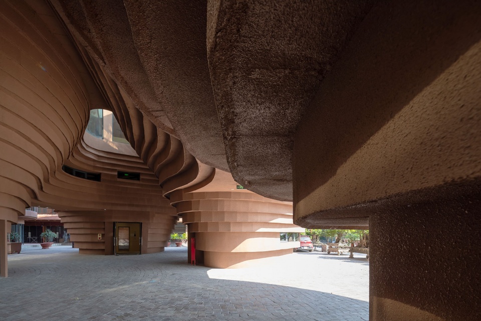 Bat Trang Ceramic Community House 1 1 2 Architects