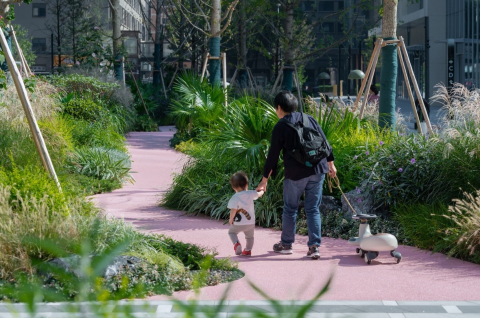 huanglong vanke center landscape design by percent landscape design studio