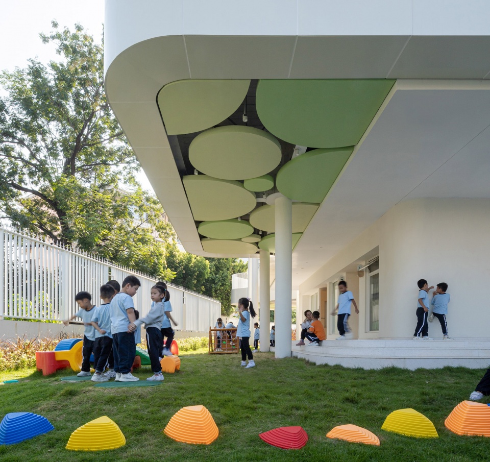 kindergarten of museum forest by atelier apeiron