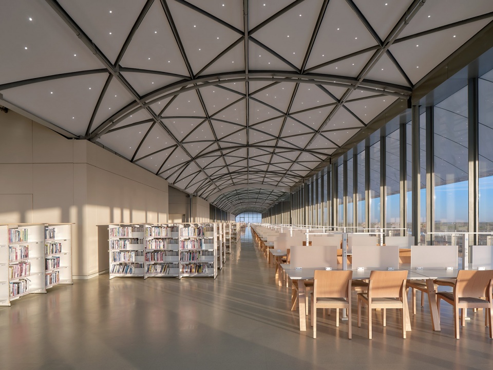 The new library and the school gate of CAUC by Original Design Studio TJAD