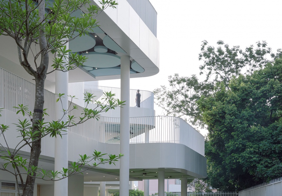 kindergarten of museum forest by atelier apeiron
