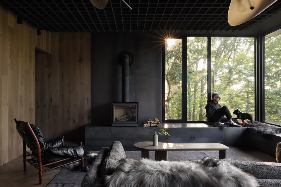 white rock by omar gandhi architects