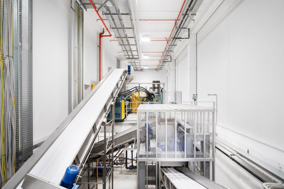 building s r d tetra pak modena campus by zpz partners