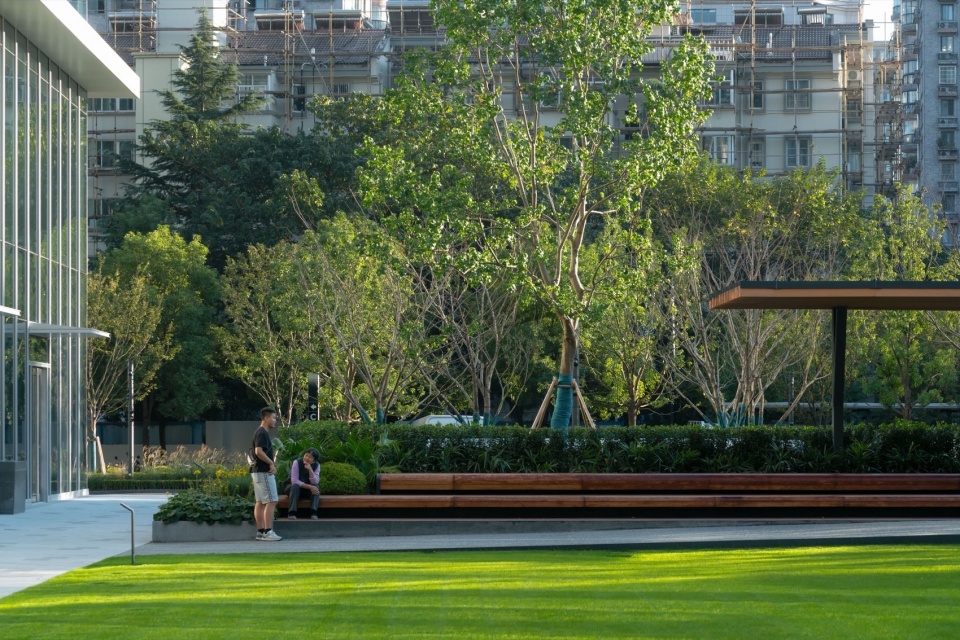 huanglong vanke center landscape design by percent landscape design studio