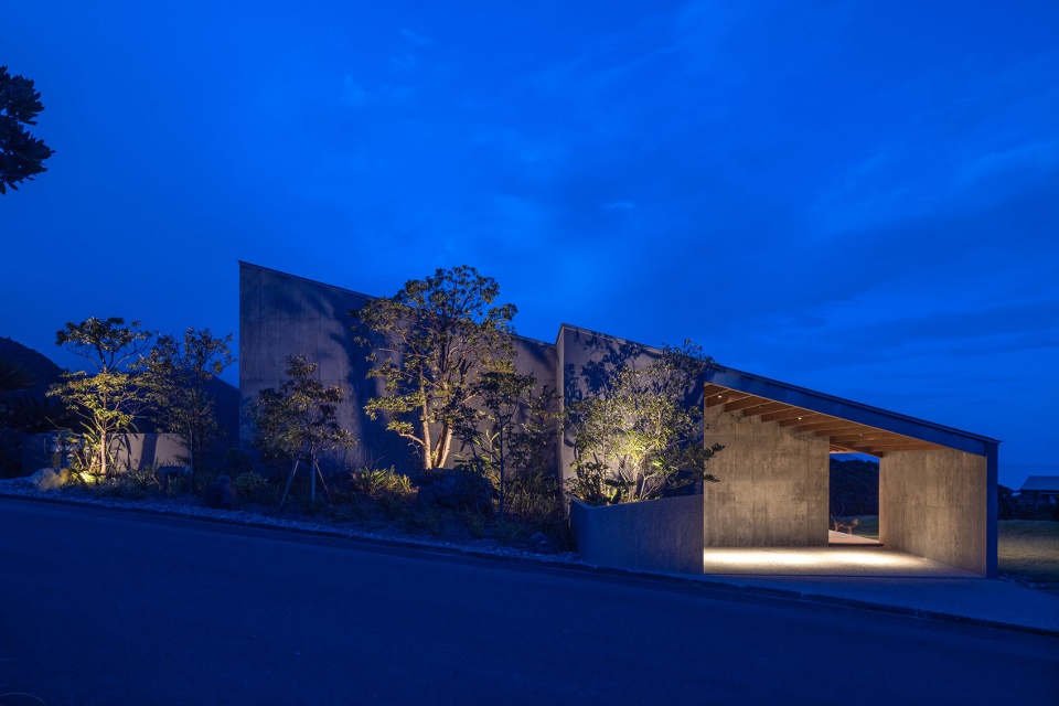 House in toguchi Sakai Architects