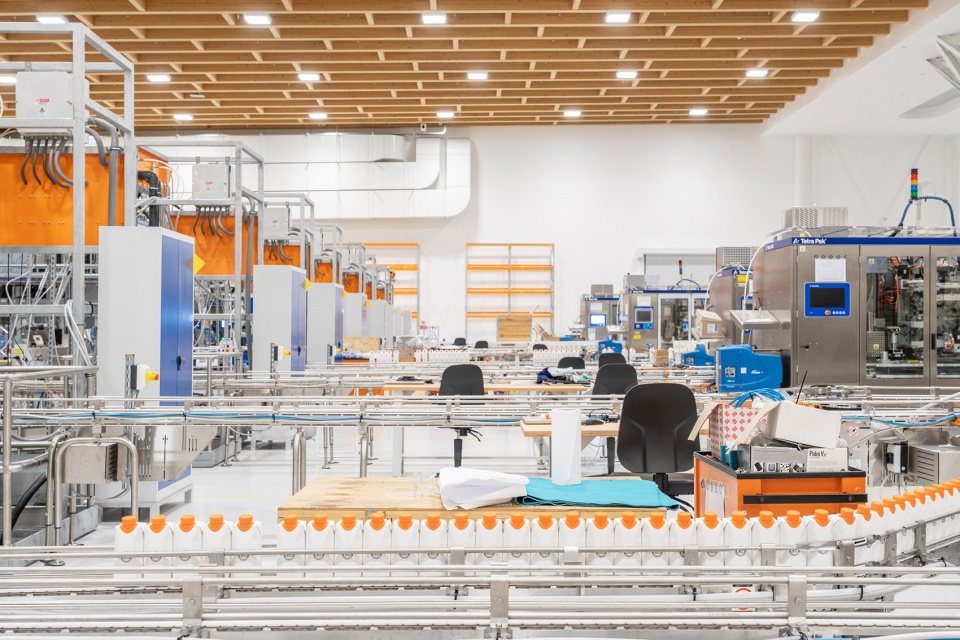 building s r d tetra pak modena campus by zpz partners