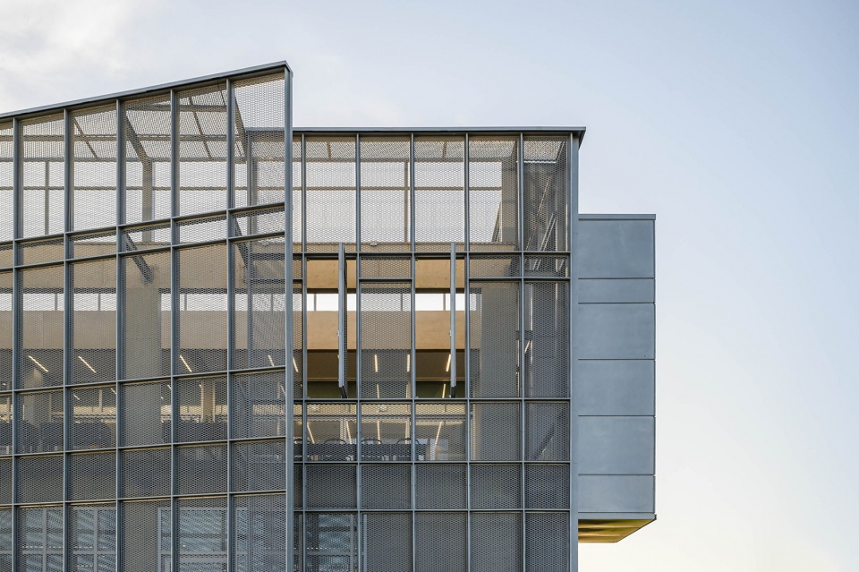 BIOFARMA office building Santiago Viale y Asociados
