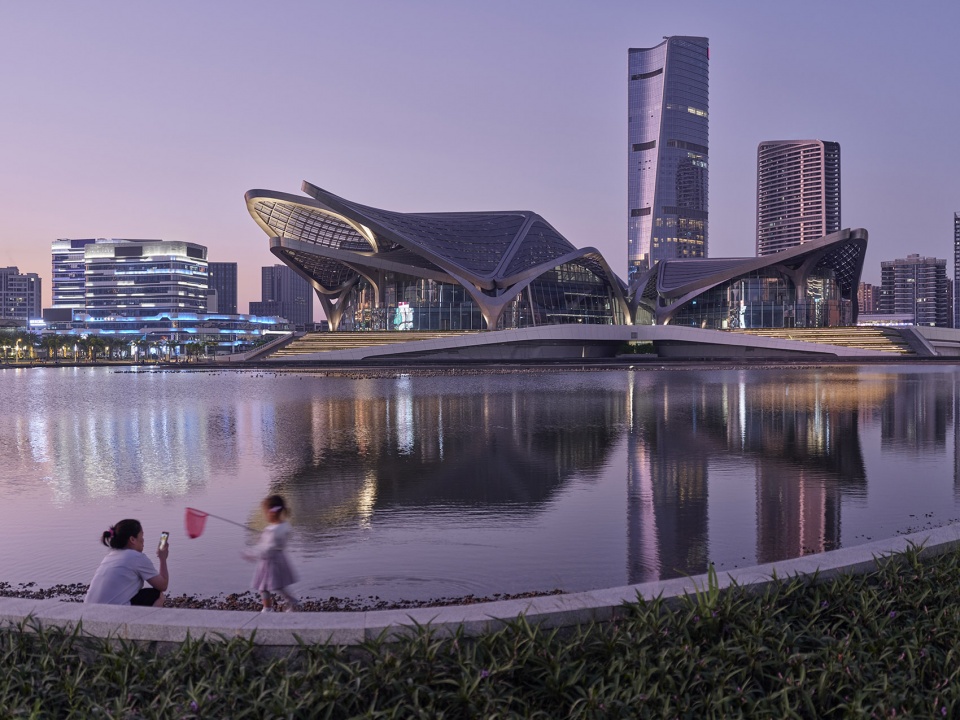 ZHA Zhuhai Jinwan Civic Art Centre ┬®Virgile Simon Bertrand