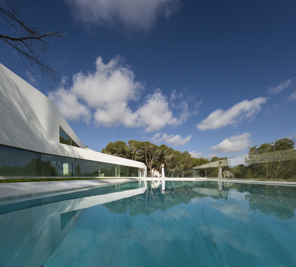 CASA SABATER by FRAN SILVESTRE ARQUITECTOS