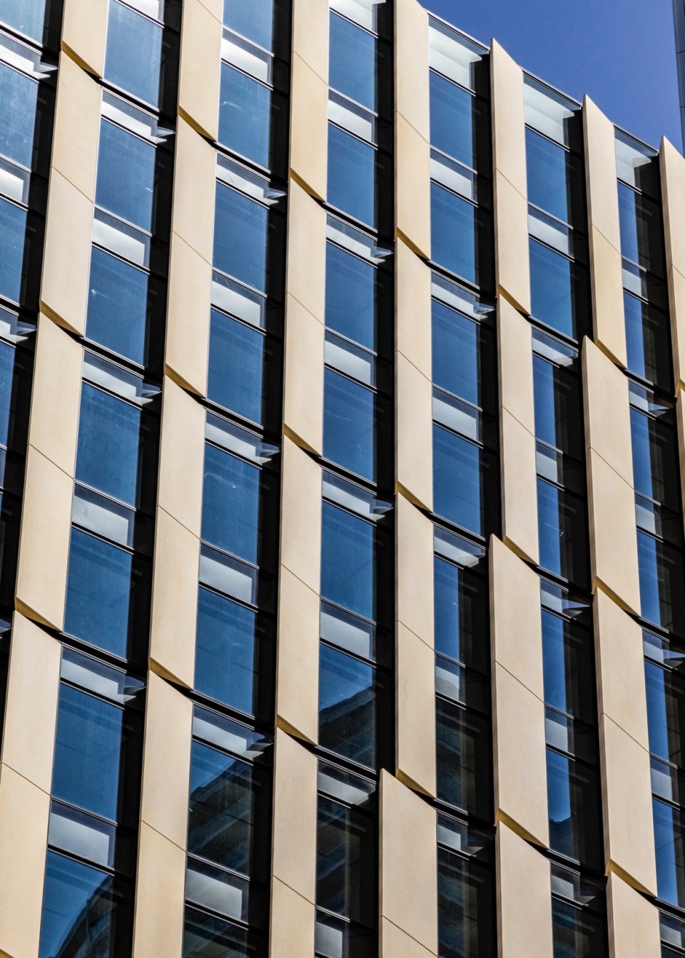 Koji Horiuchi jr meguro marc building by nikken sekkei ltd
