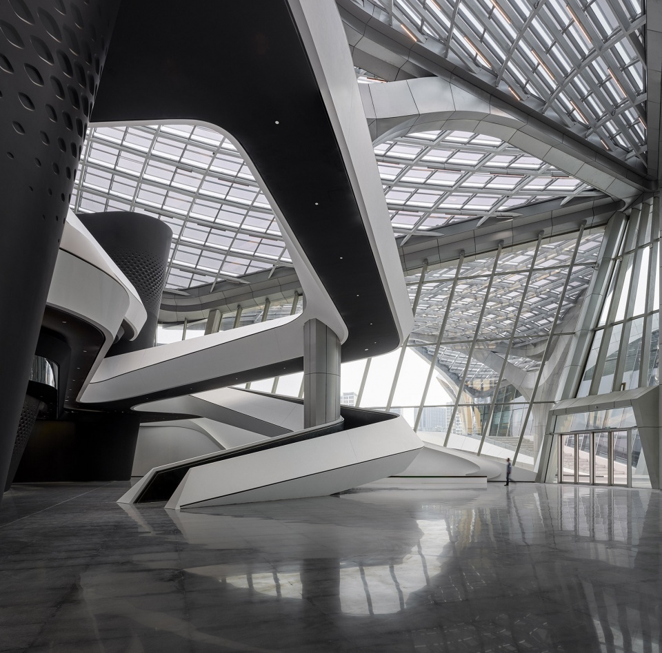 ZHA Zhuhai Jinwan Civic Art Centre ┬®Virgile Simon Bertrand